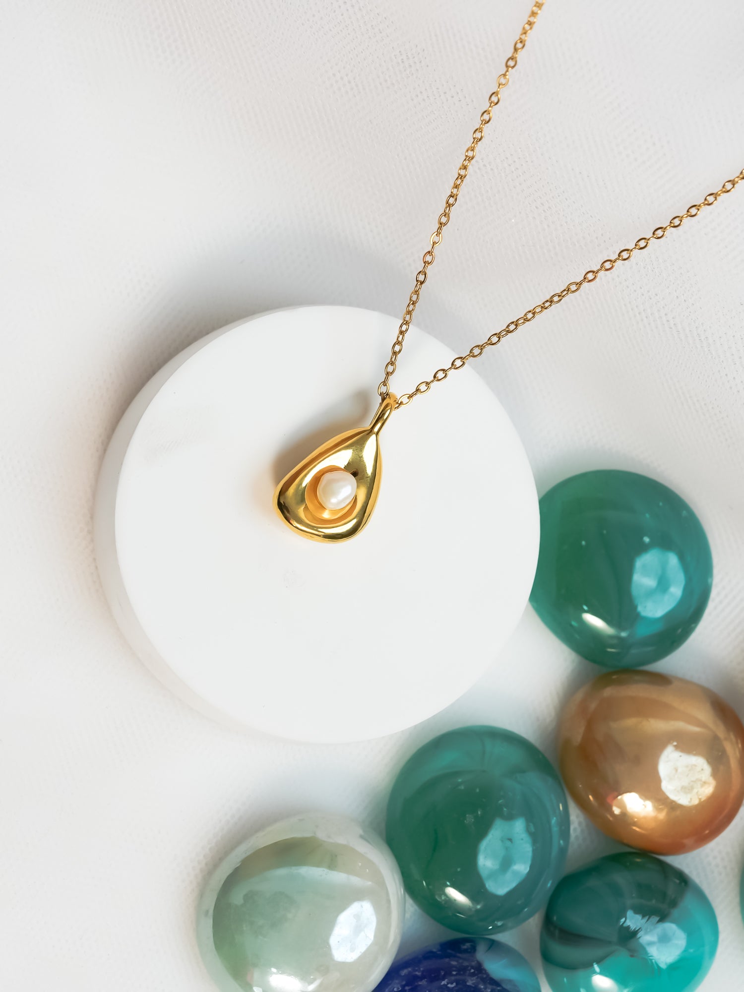 Pearl Nest Pendant Necklace