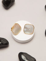 Load image into Gallery viewer, Square Shape Pearl Earring