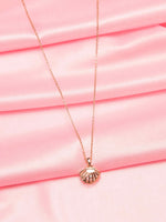 Load image into Gallery viewer, Pearl in Sea Shell Pendant