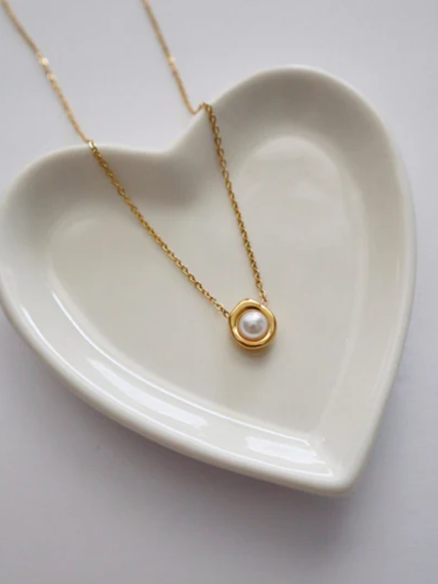 Gold-Plated Pearl Pendant Necklace