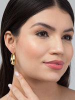 Load image into Gallery viewer, Classy Round Earring
