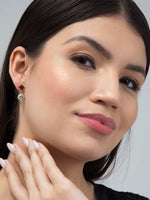 Load image into Gallery viewer, Stars With Diamond Earring
