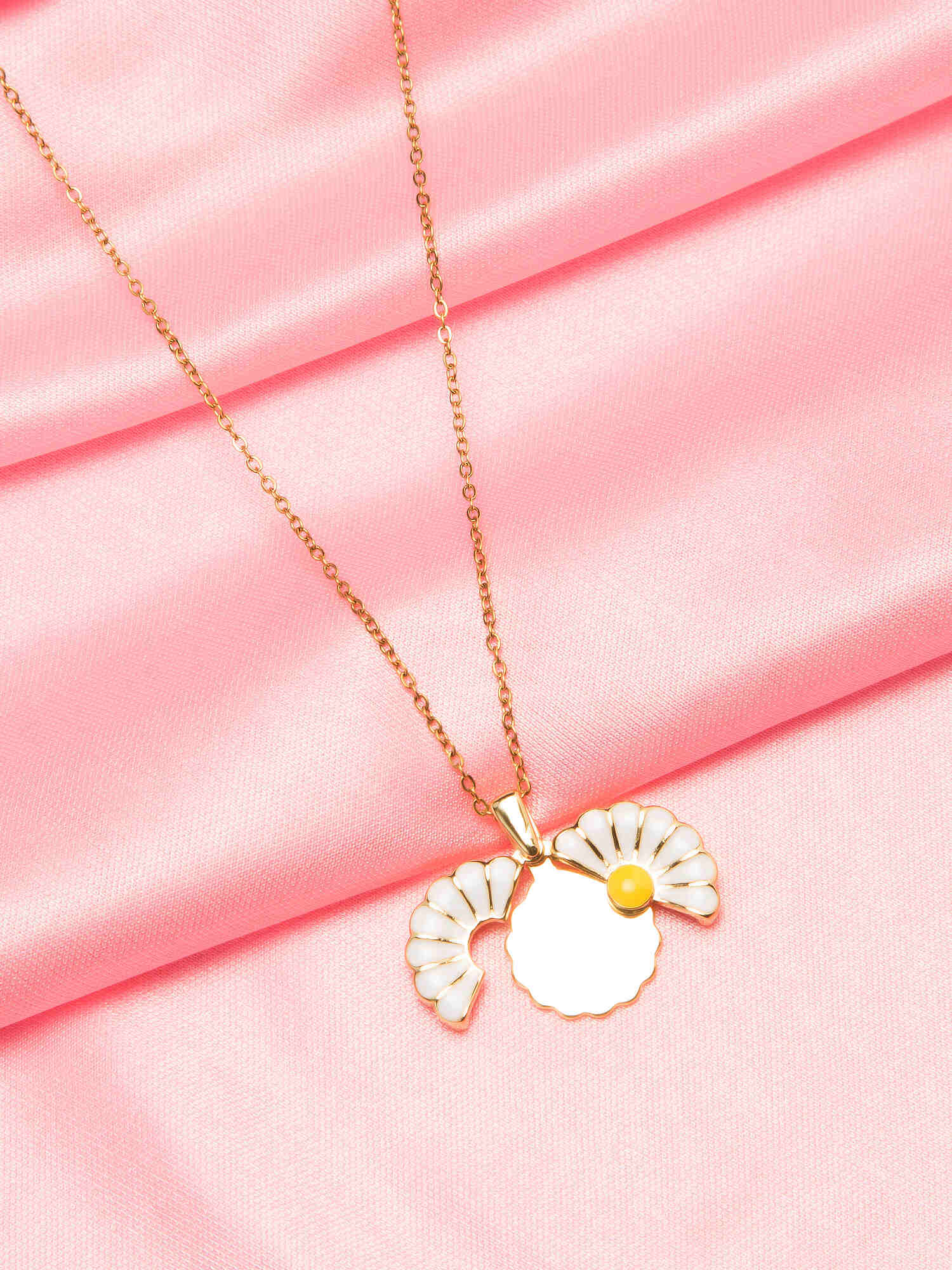 White Daisy Flower Pendant