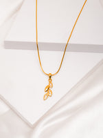 Load image into Gallery viewer, Gold Leaf Pendant for Women
