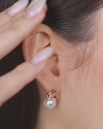 Load and play video in Gallery viewer, Pearl Diamond Stud Earring
